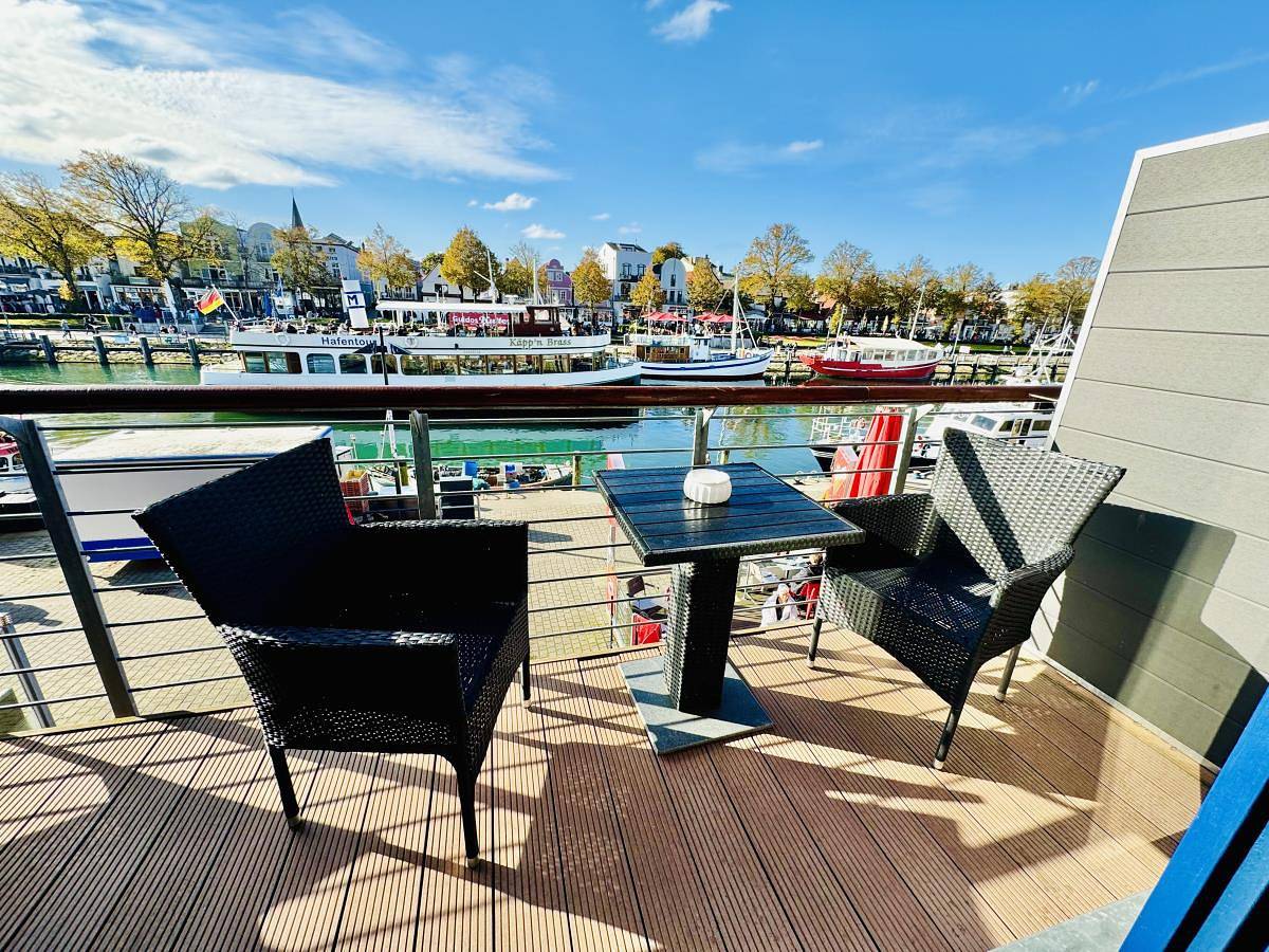 Ganze Wohnung, Stromdampfer, Hafenblick in Rostock, Rostock und Umgebung