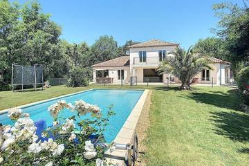 Cottage pour 6 personnes, avec jardin à Saint-Paul-en-Forêt