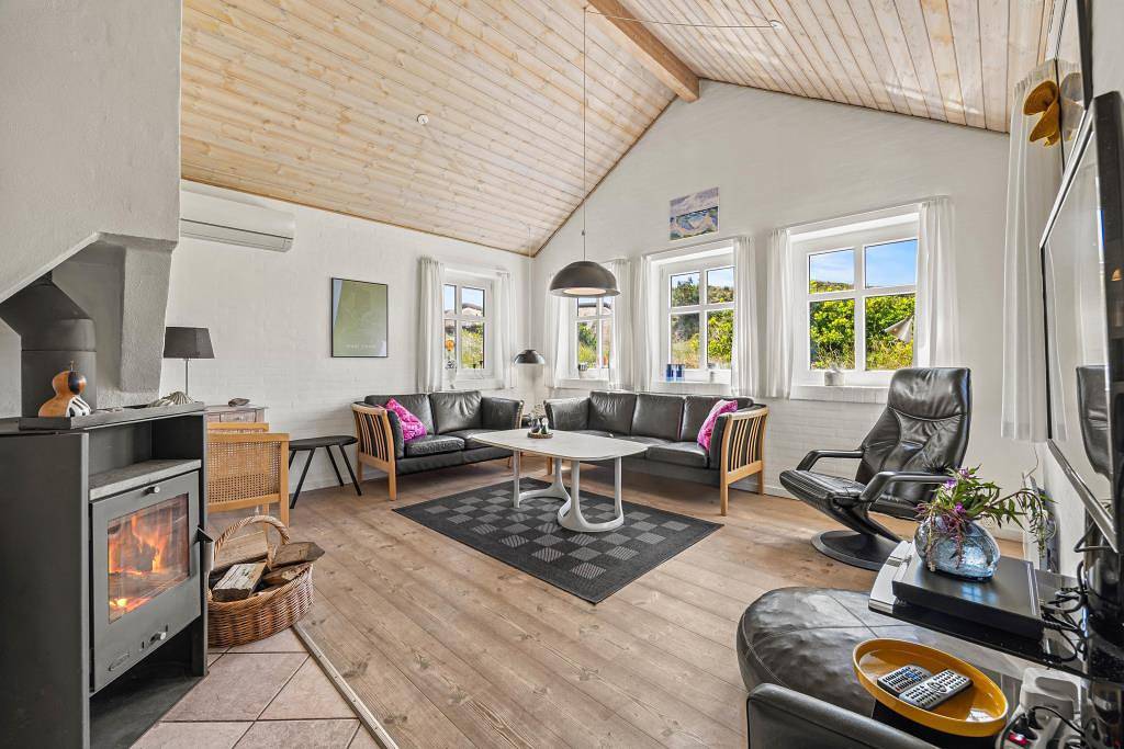 Cosy family holiday home in Henne Strand in Henne, Varde Region