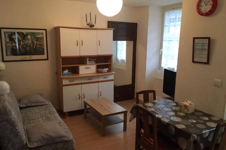 Gîte pour 3 personnes, avec jardin ainsi que sauna et jacuzzi, animaux acceptés dans Capvern les Bains - 3