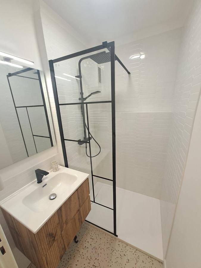 Chambre d'hôte centre-ville Manosque in Manosque, Parc naturel régional du Luberon