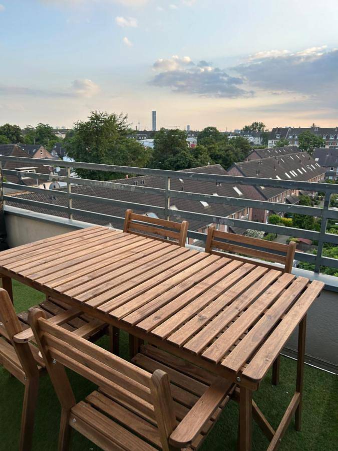 Gîte pour 6 personnes, avec Balcon ainsi que Terrasse et Vue à Düsseldorf - 2