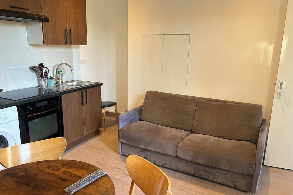 Appartement entier, Magnifique2 pièces en bors de Marne en rez de jardin in Noisy-le-Grand, Seine-Saint-Denis