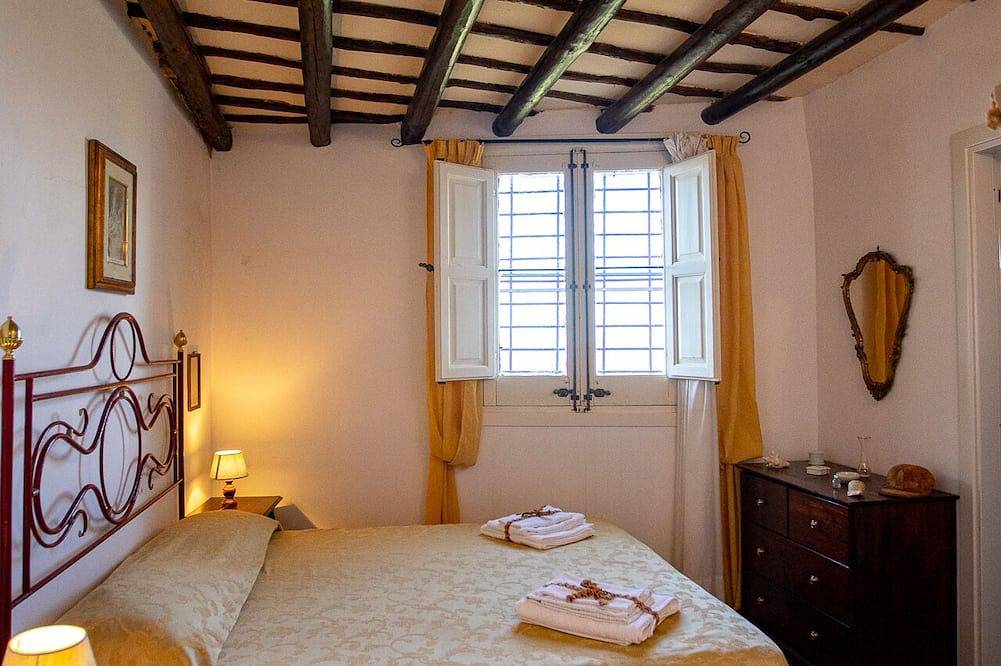 Antica Fortezza Villa Fontana - large garden, private pool and maximum privacy in Sant'Andrea Bonagia, Valderice