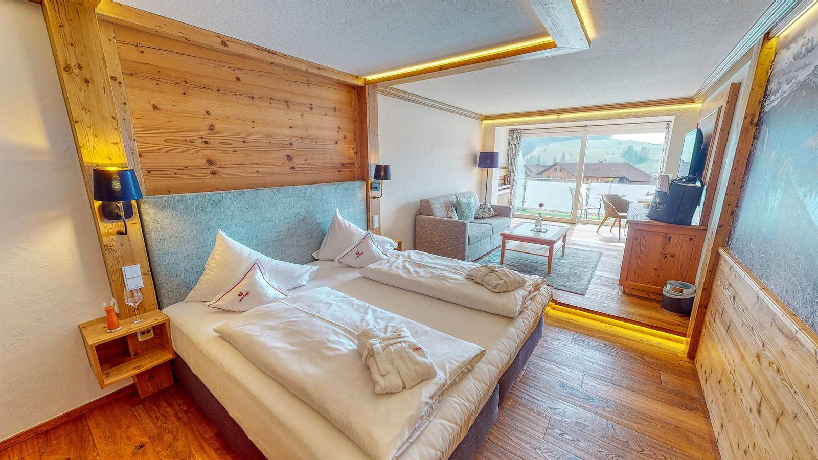 Deluxe-Doppelzimmer "Almwiese" mit Balkon in Oberstaufen, Bayerisch Schwaben