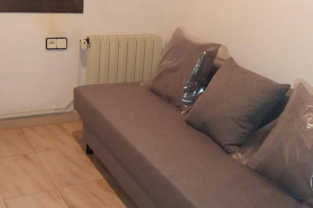 2 fully-equipped rooms in a prime location in downtown Barcelona in Barcelona Centre, Barcelona