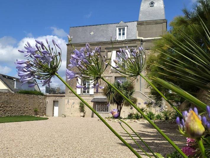 Gîte pour 6 personnes, avec jardin à Quinéville