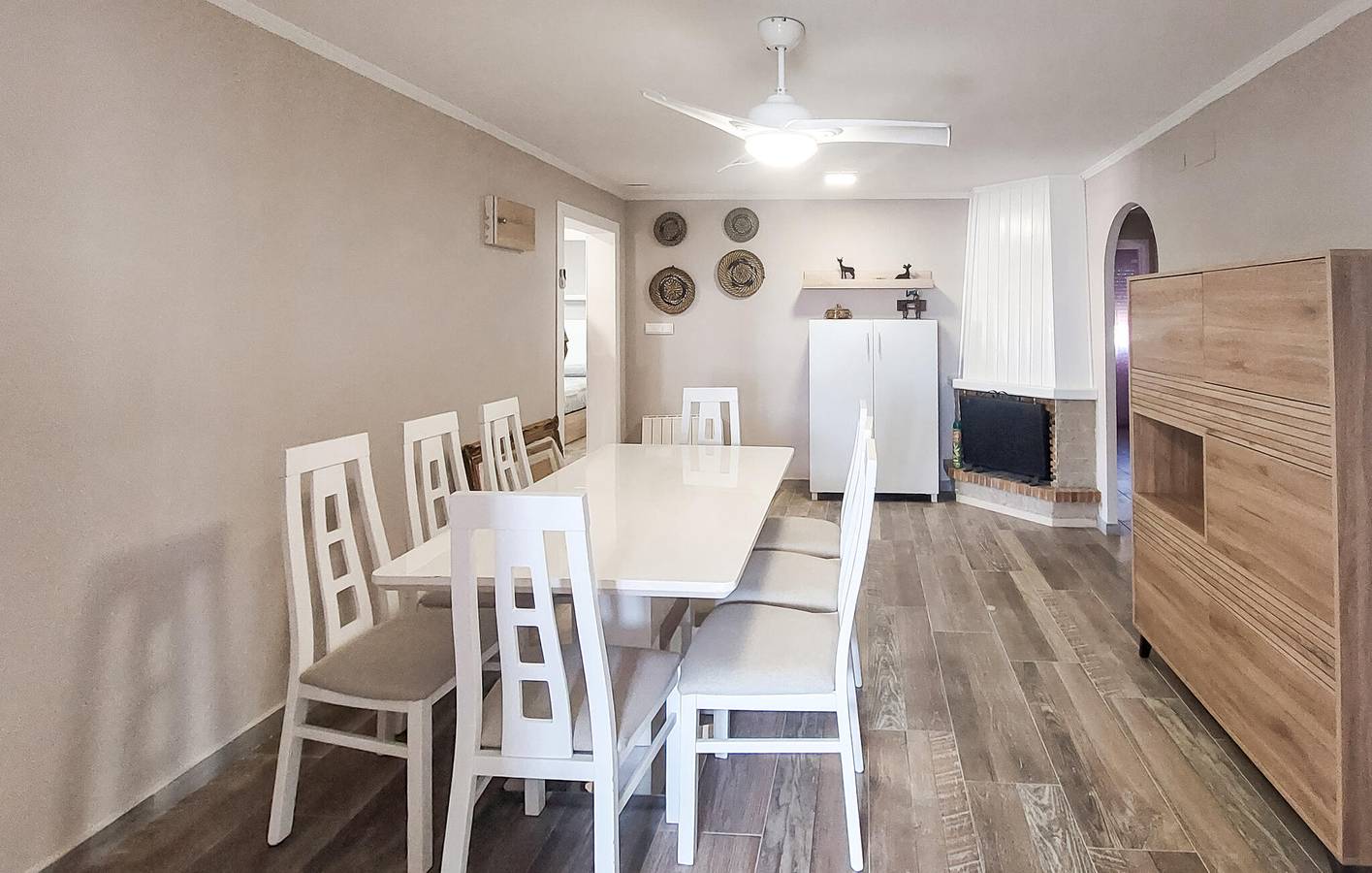 Reizende 2-Zimmer-Wohnung mit Pool und Terrasse in der Nähe des Stadtzentrums von Agost in Agost, Alicante Provinz