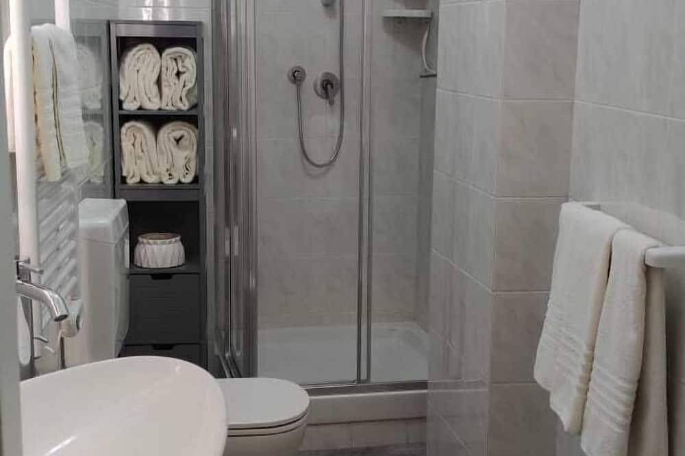 Ganze Wohnung, Sommacon House awaits you for a dream vacation in San Remo, Sanremo Gemeinde