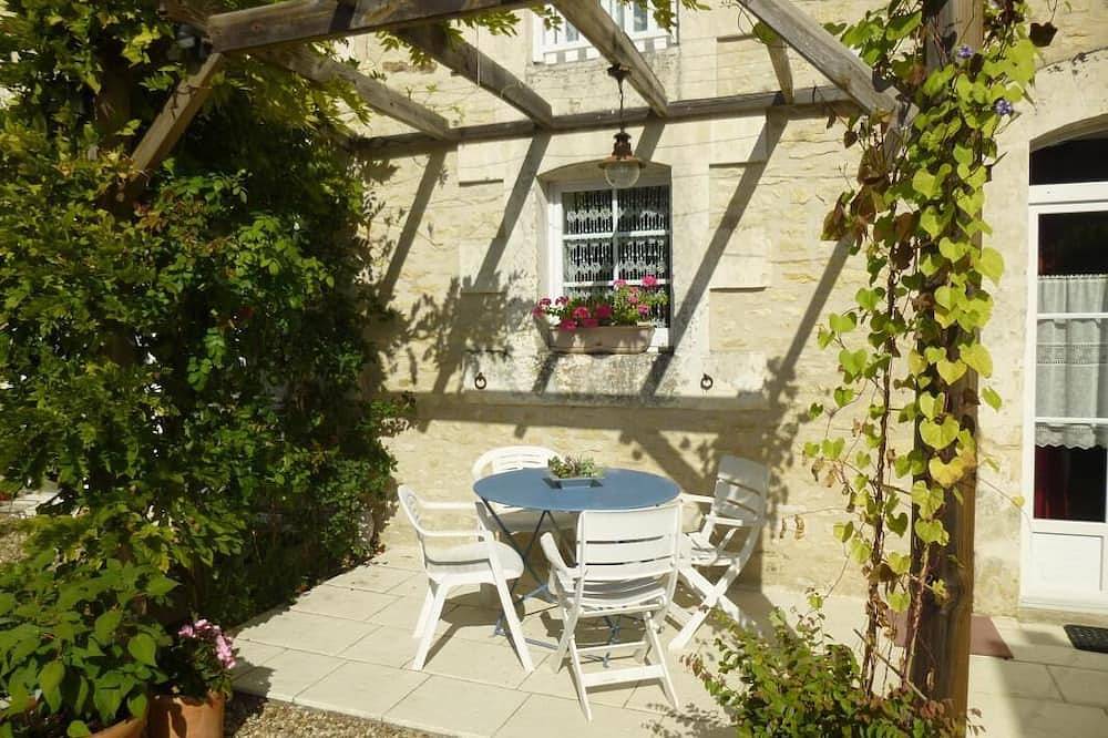 La Pergola - Saint-Martin-La-Pallu in Charrais, Vienne (France)
