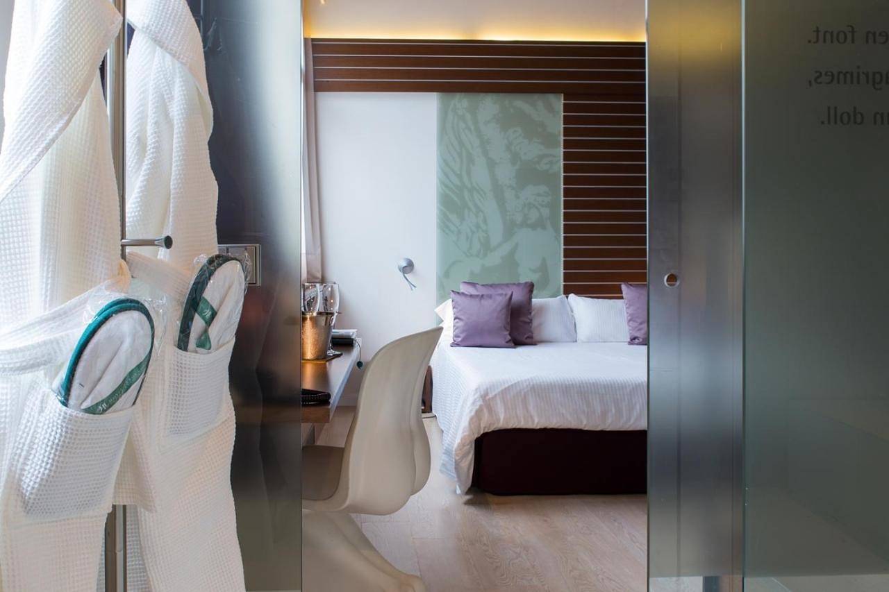 Double or Twin Room in Girona, Gironès