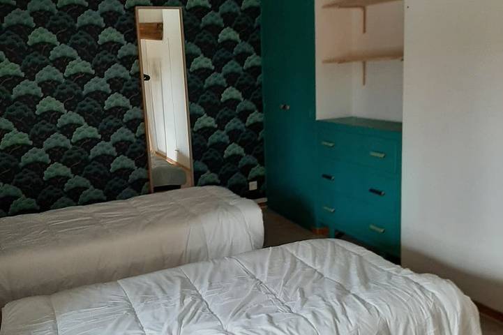 Location de vacances pour 8 personnes, avec jardin et terrasse, animaux acceptés à La Chapelle-Thémer - 3