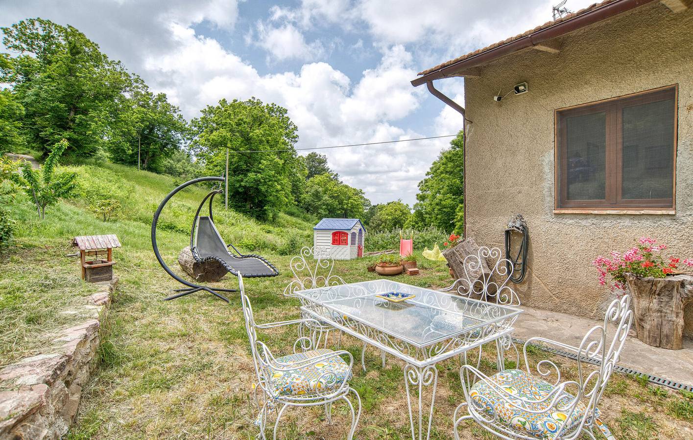 Accogliente appartamento con giardino, piscina, WiFi e parcheggio vicino ad Arcidosso in Arcidosso, Provincia di Grosseto