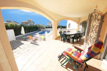 Villa for 10 People in Terres De L'ebre, Tarragona Province, Photo 2