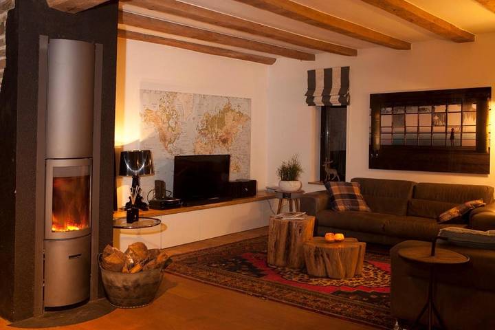 Location de vacances pour 6 personnes, avec sauna et terrasse ainsi que jardin et piscine à Bertrix - 2