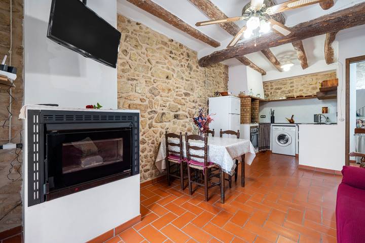 Ferienhaus 'Ca La Llum' mit Bergblick, privater Terrasse und WLAN in Tivissa, Montsant DO