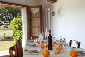 Villa for 10 Guests in San Giovanni d'Asso, Montalcino, Picture 3