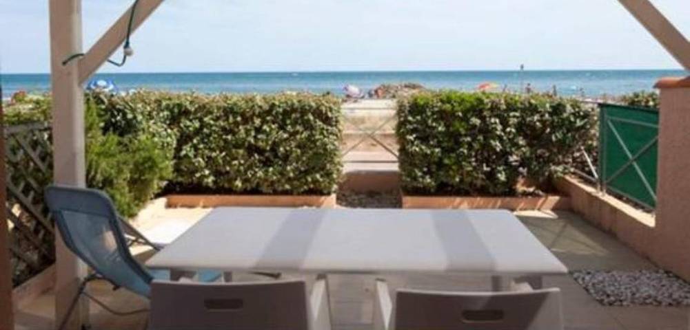 Ferienhaus für 4 Personen, mit Ausblick und Pool sowie Terrasse in Frontignan