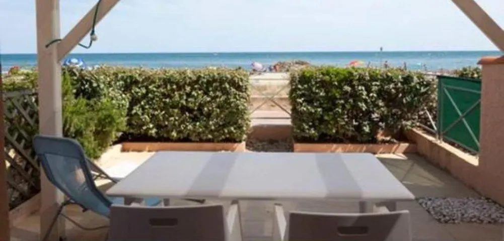 Holiday home for 4 people, with terrace and view as well as pool - 1