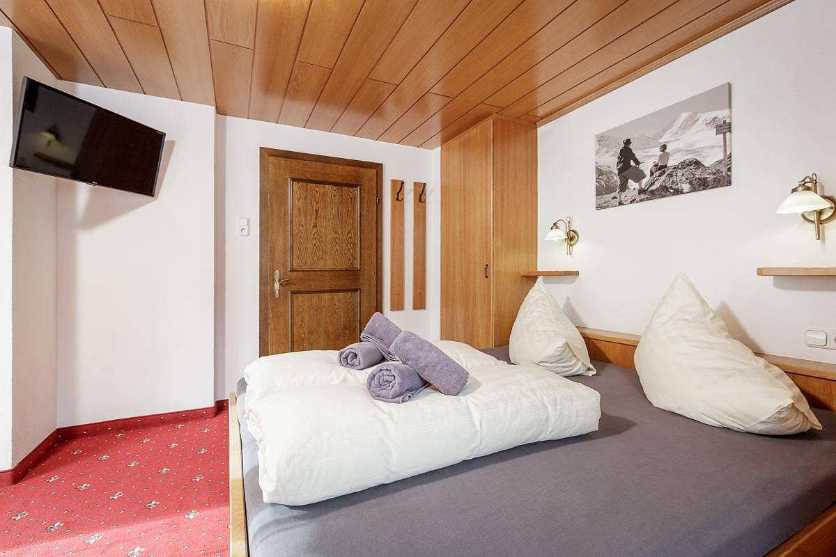Doppelzimmer Basic, ohne Üf in Stubaier Alpen, Sölden (Österreich)