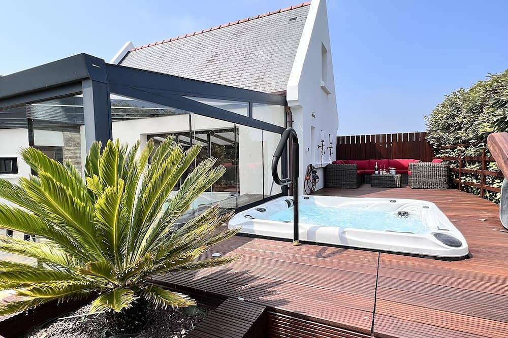 Villa  de Luxe 5* ètoiles + cocooning bord de mer Spa+Jacuzzi+Sauna in Brignogan-Plages, Région de Brest