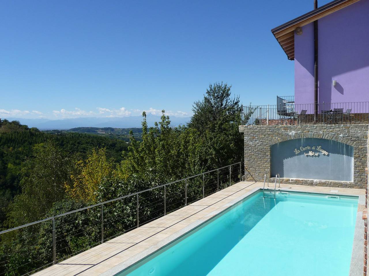 Appartement entier, Maison de vacances 'La Corte di Langa Alloggio Giada' avec piscine partagée et Wi-Fi in Cerreto Langhe, Langhe