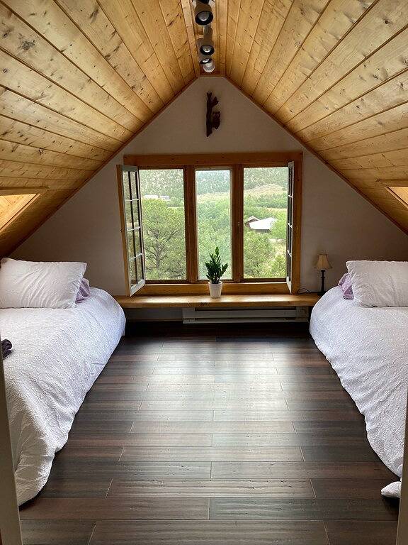 Vacation rental for 5 people, with yard in New Mexico