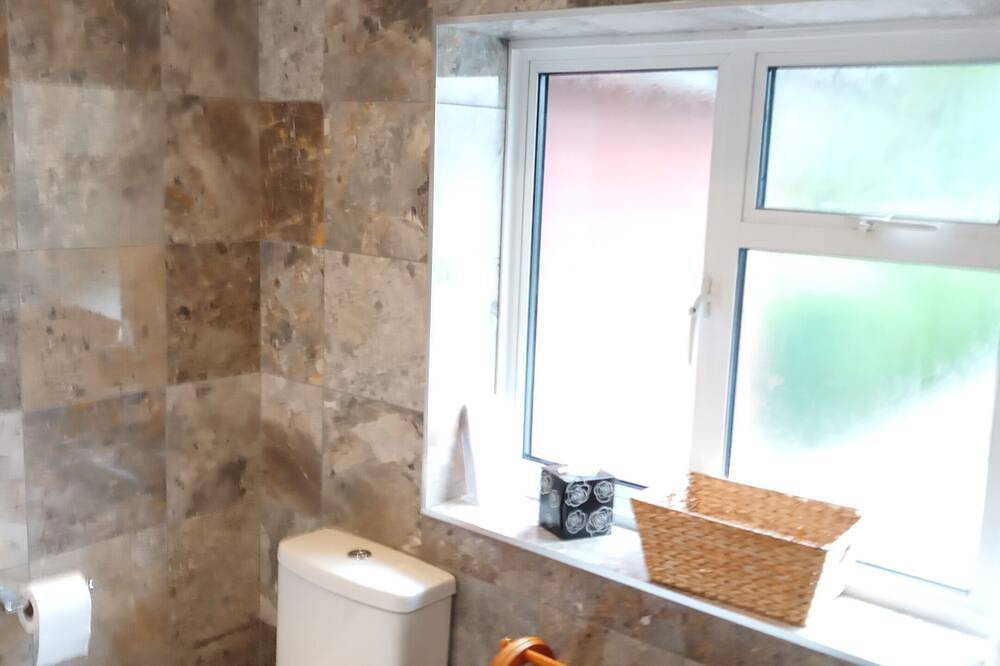 Entire apartment, Oak End Lodge Apartment in Greensands Ridge, Kent