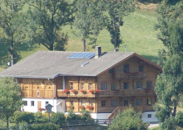 Ferienhaus für 14 Personen, mit Whirlpool und Garten in 
