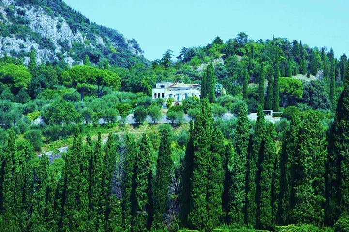 Villa pour 15 personnes, avec jardin à Garde