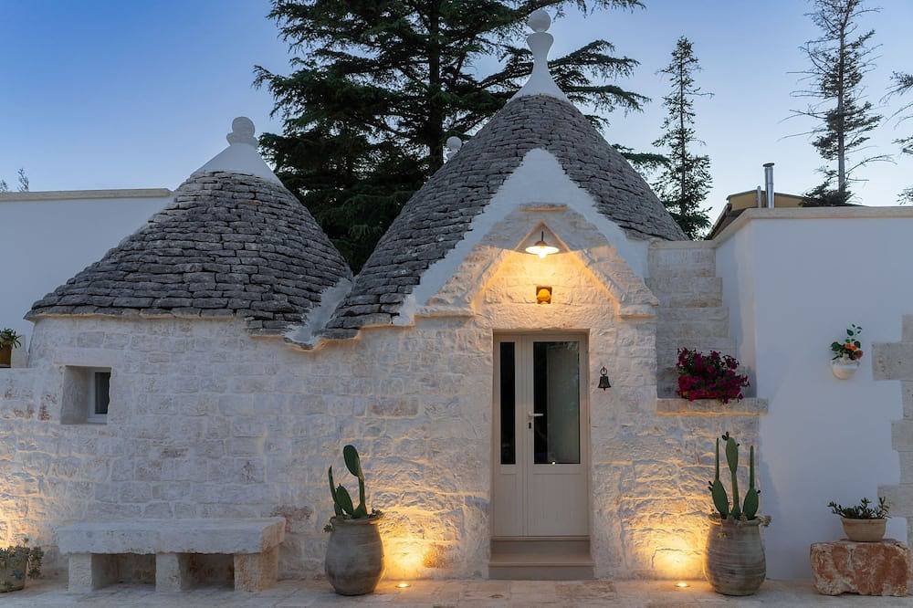 Trullo Tonino in Cisternino, Salento