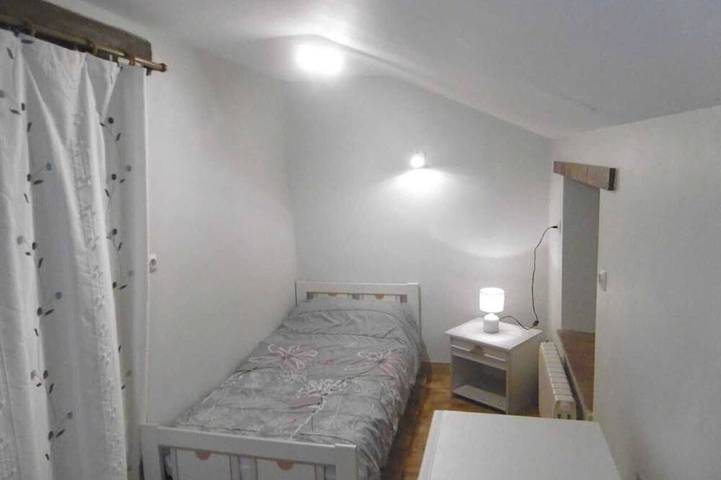 Maison familiale avec jardin clos, proche des activités et loisirs, internet inclus in Mareil-sur-Loir, Sarthe