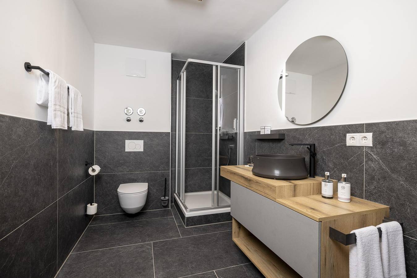 Ganze Ferienwohnung, Comfort Apartments 4 Personen in Söll, Kaisergebirge