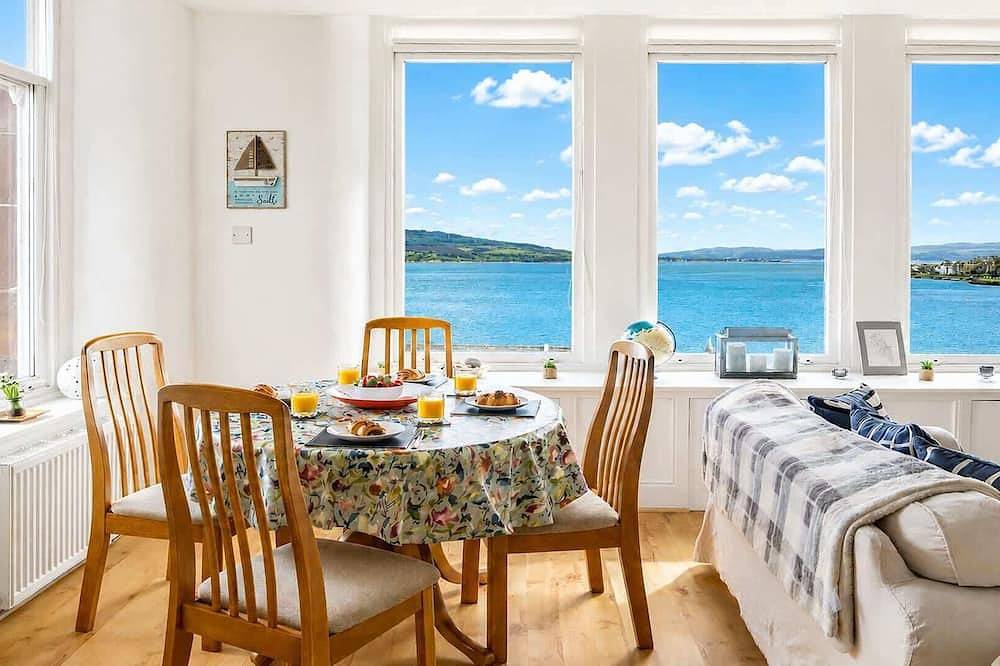 Entire apartment, Panoramic Sea View Apartment in Rothesay Bay in Rothesay, Argyll & Bute