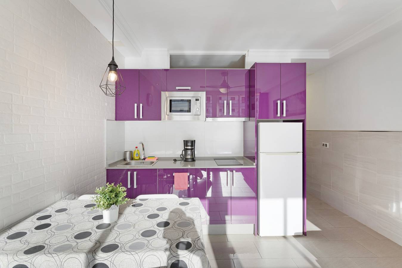 Ganze Wohnung, Ferienwohnung 'Einheit A' mit Gemeinschaftspool, Terrasse und Wlan in Maspalomas, San Bartolomé de Tirajana