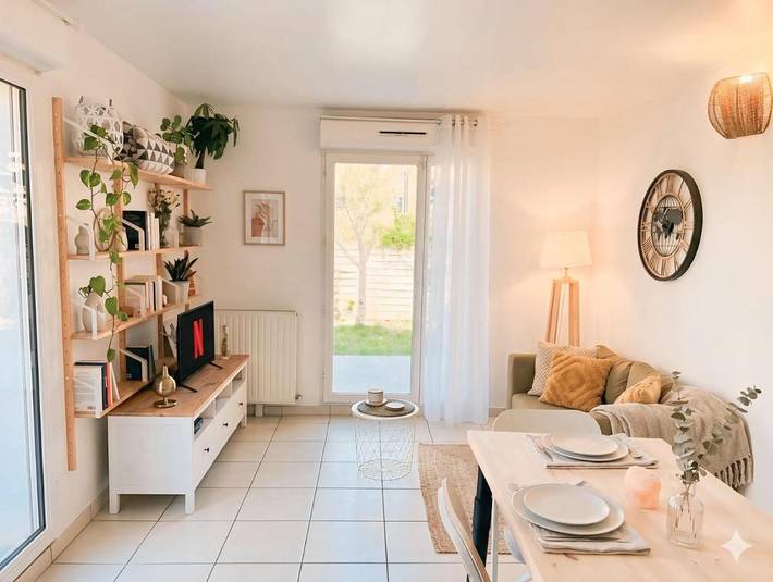 Gîte pour 3 personnes, avec terrasse et jardin à Cesson - 2