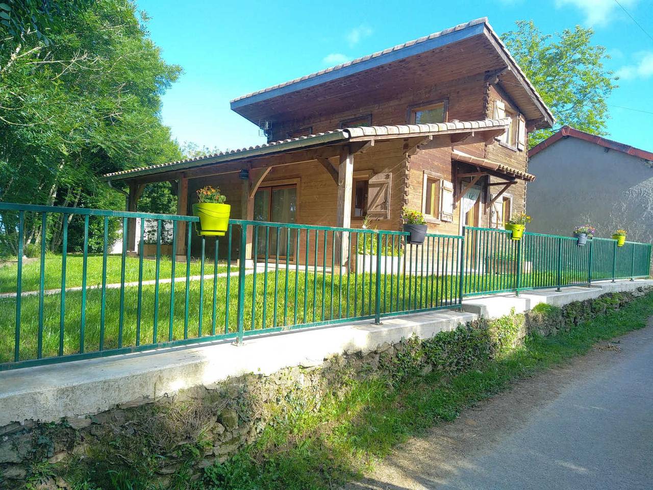 La petite maison Bois et Soleil in Sainte-Gemme (Tarn), Región de Albi