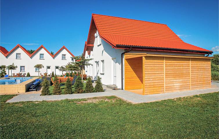 Ferienhaus für 5 Personen mit Sauna in Darłowo, Powiat Sławieński
