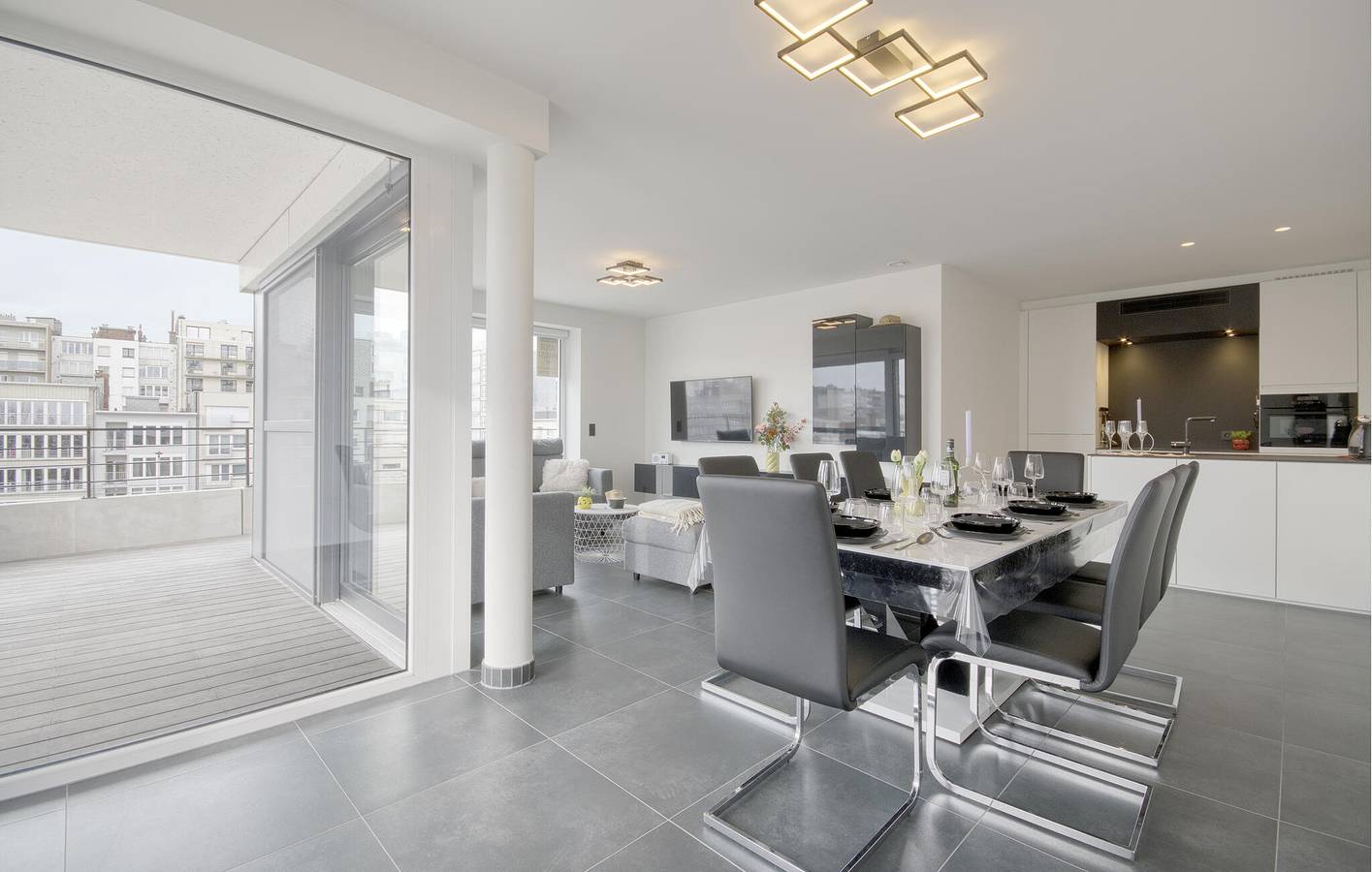 Apartamento vacacional entero, Apartamento de vacaciones para 8 personas con terraza in Ciudad de Ostende, Ostende