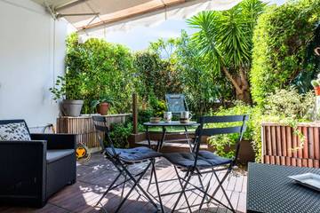 Gîte pour 2 personnes, avec jardin dans Jardins des Hespérides