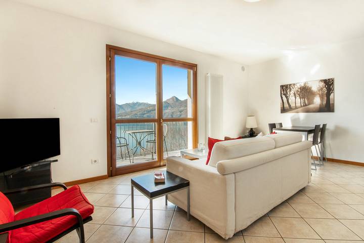 Ferienwohnung für 4 Personen, mit Balkon und Seeblick sowie Pool, kinderfreundlich am Comer See - 4
