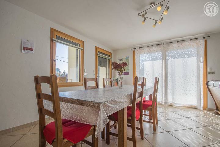 Gîte pour 6 personnes, avec jardin à Myans - 2