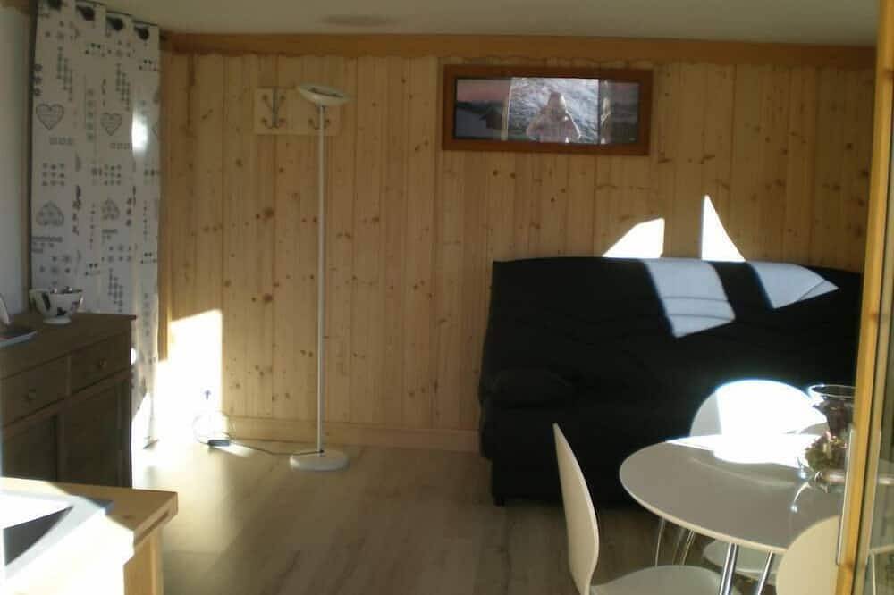 Appartement entier, Studio coquet dans chalet au calme in Sallanches, Pays du Mont-Blanc