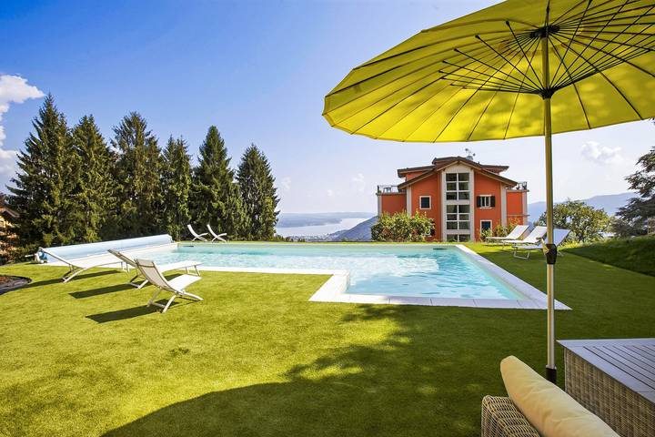 Ferienwohnung für 4 Personen, mit Garten und Pool sowie Seeblick und Ausblick im Piemont - 3
