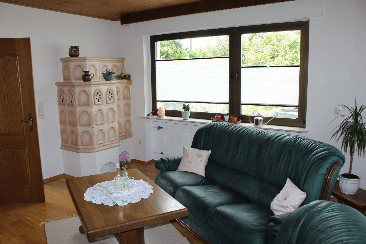 Ganze Ferienwohnung, 5-Bett-Ferienwohnung Bad/Wc, 3 Schlafräume in Darscheid, Vulkaneifel