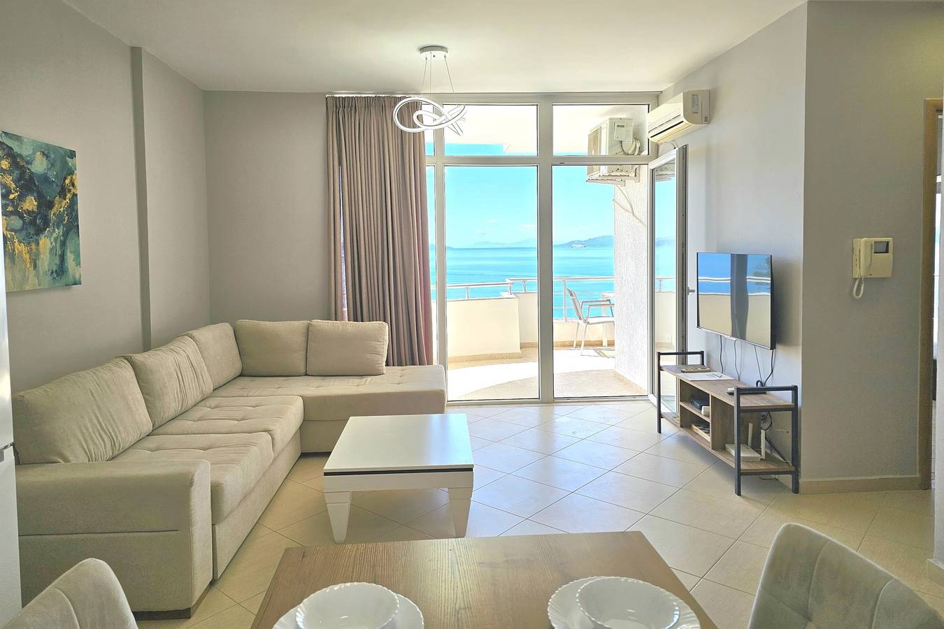 Ganze Wohnung, Ferienwohnung für 3 Personen mit Meerblick in Sarandë, Vlorë