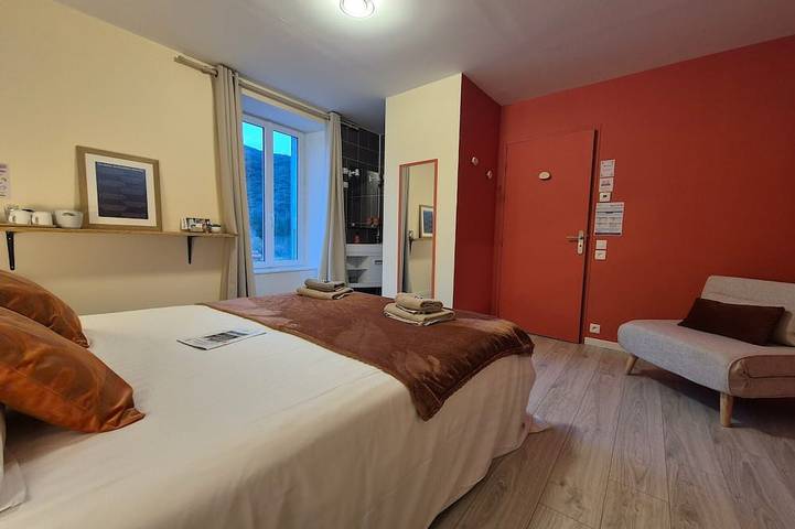 Chambre d’hôte pour 3 personnes à Riols - 4