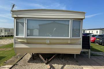 Chalet for 6 People in Ingoldmells, Lincolnshire, Photo 2