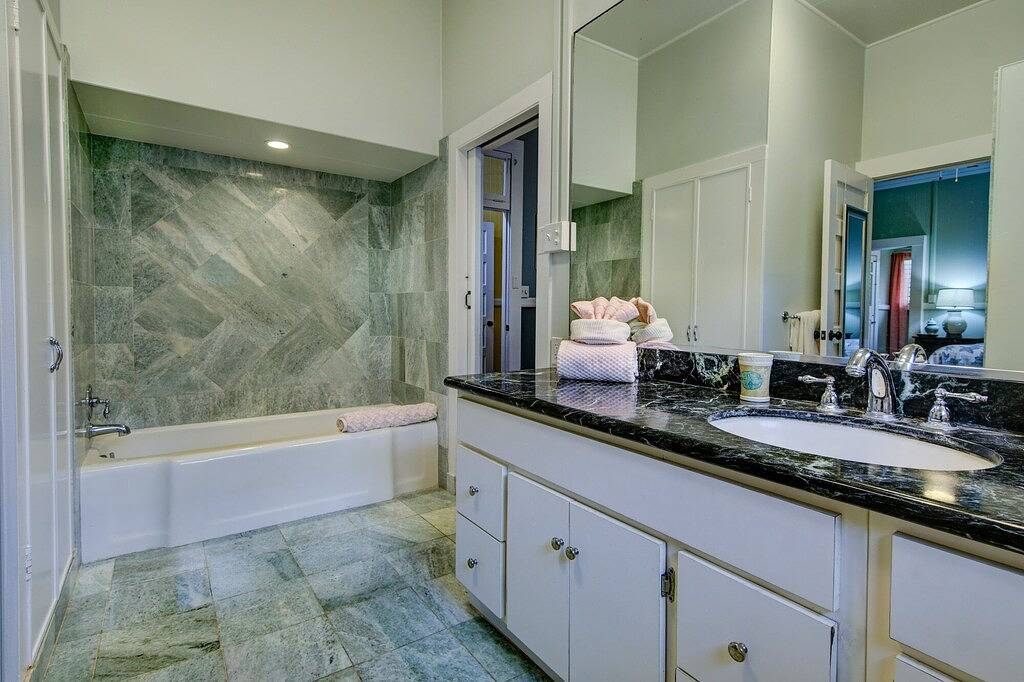 Live a Piece of History at My Hilo Home in Hilo, Hamakua