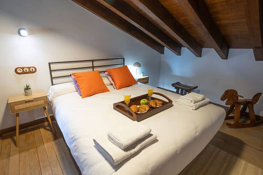 Perfect getaway on the coast with your couple in Aller, Cordillera Cantábrica